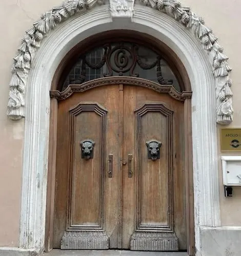 Unique In Vanalinn, Old Town Apartamento